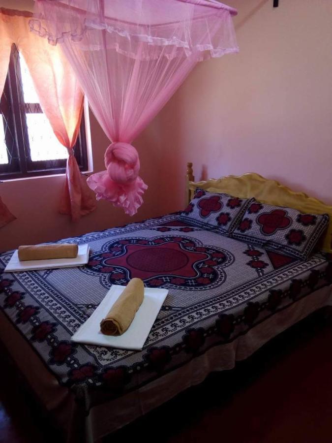 Hotel Batti Relax Point Batticaloa Esterno foto