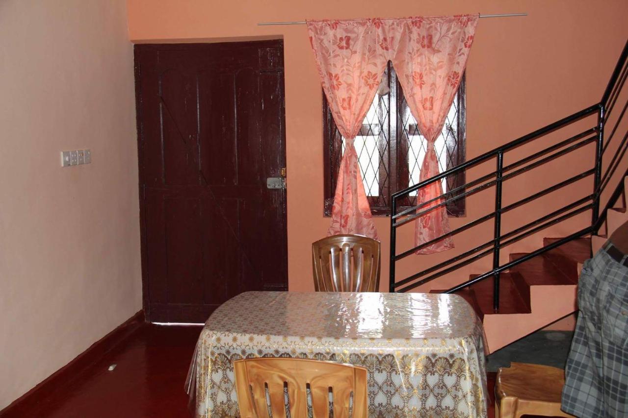 Hotel Batti Relax Point Batticaloa Esterno foto